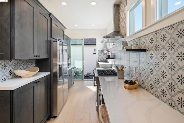 846 846 Adams St, Albany, CA 94706