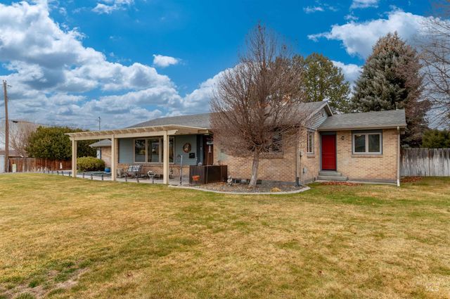 2111 Addison Ave E, Twin Falls, ID 83301