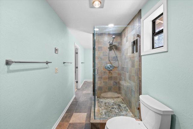 697 E Intervale Road, Grants Pass, OR 97527