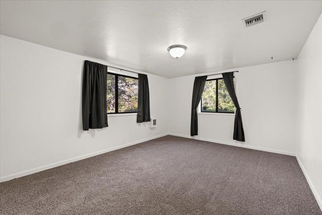 697 E Intervale Road, Grants Pass, OR 97527