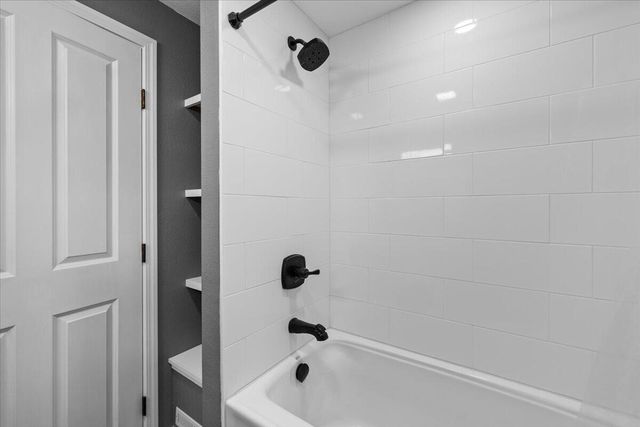 697 E Intervale Road, Grants Pass, OR 97527