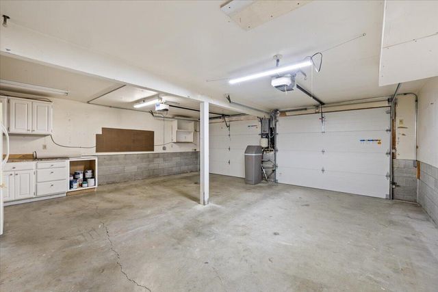 697 E Intervale Road, Grants Pass, OR 97527