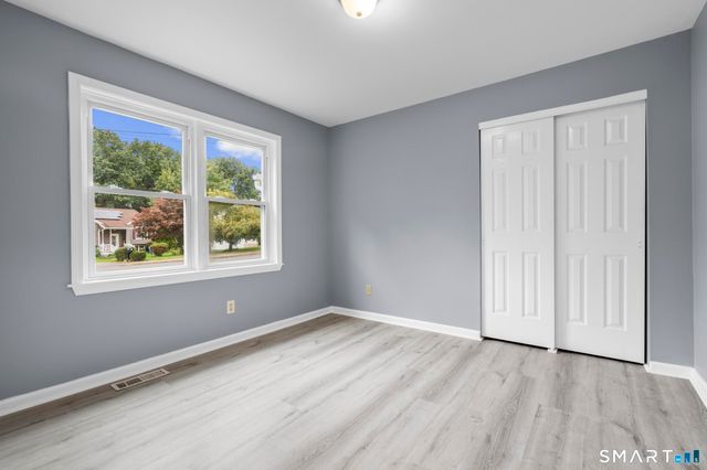 63 Oakcrest Circle, Waterbury, CT 06708
