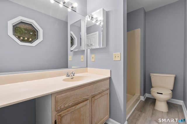 63 Oakcrest Circle, Waterbury, CT 06708