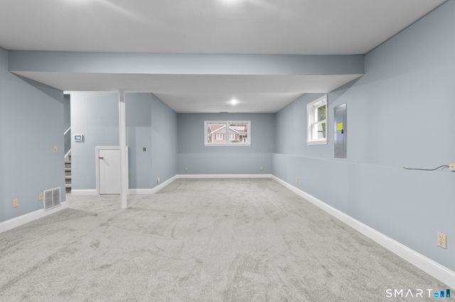 63 Oakcrest Circle, Waterbury, CT 06708
