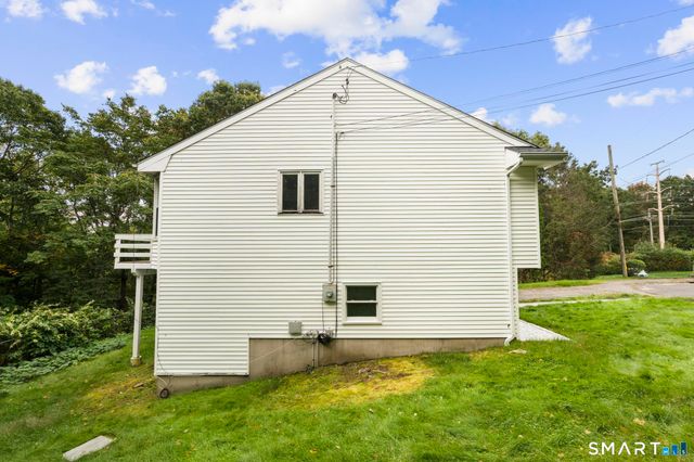 63 Oakcrest Circle, Waterbury, CT 06708