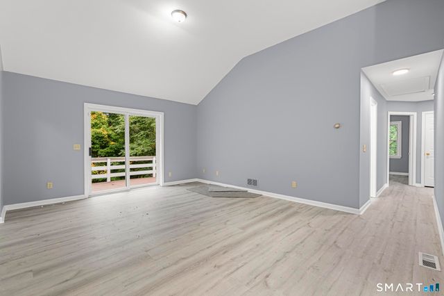 63 Oakcrest Circle, Waterbury, CT 06708
