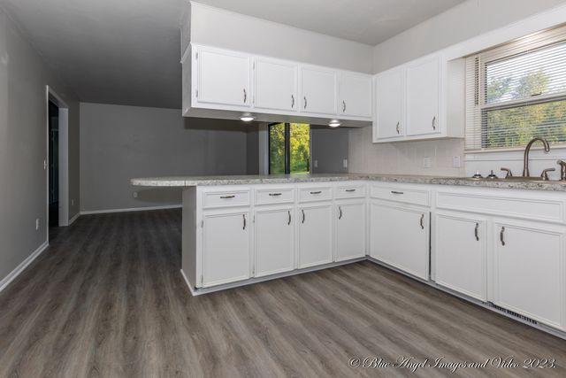 1028 Armstrong Street, West Plains, MO 65775