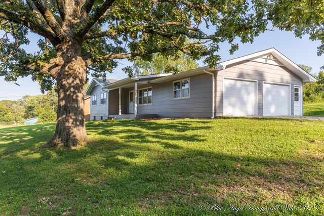 1028 Armstrong Street, West Plains, MO 65775