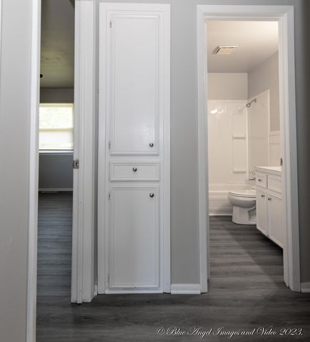 1028 Armstrong Street, West Plains, MO 65775