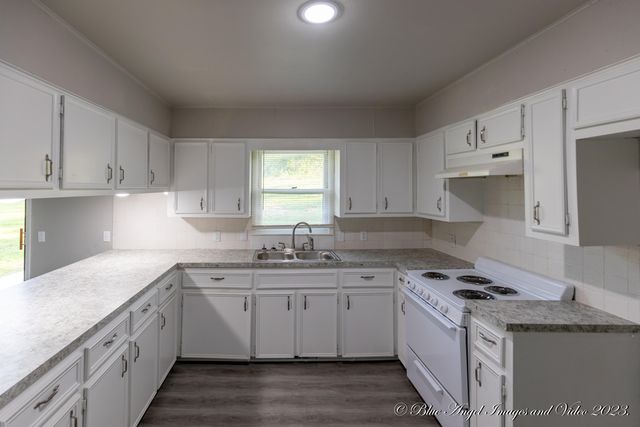 1028 Armstrong Street, West Plains, MO 65775