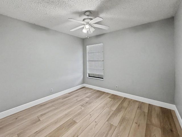 330 Palmwood Place 210, Boca Raton, FL 33431