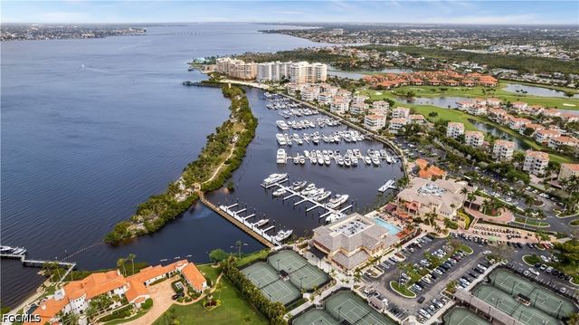 38' BOAT SLIP I-10 GULF HARBOUR MARINA, Fort Myers, FL 33908