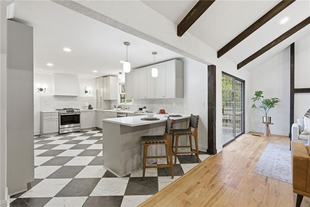 10301 Howe Drive, Leawood, KS 66206