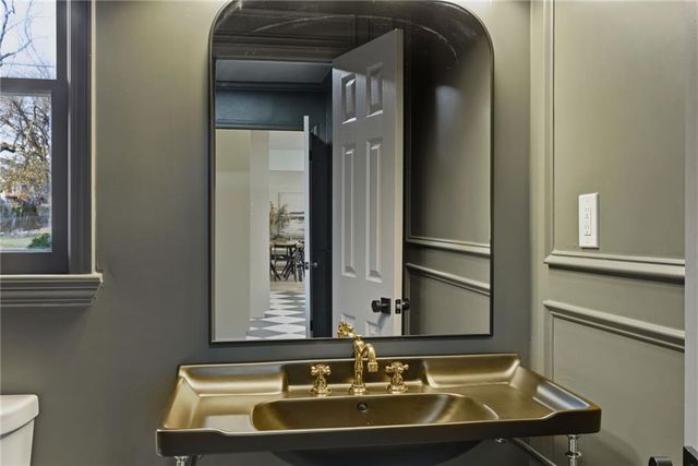 10301 Howe Drive, Leawood, KS 66206