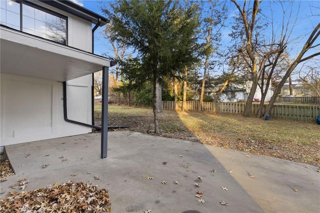 10301 Howe Drive, Leawood, KS 66206