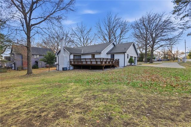 10301 Howe Drive, Leawood, KS 66206