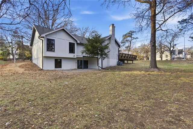 10301 Howe Drive, Leawood, KS 66206