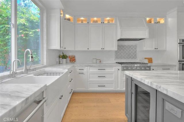 32 Hillsdale, Irvine, CA 92602