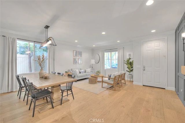 32 Hillsdale, Irvine, CA 92602