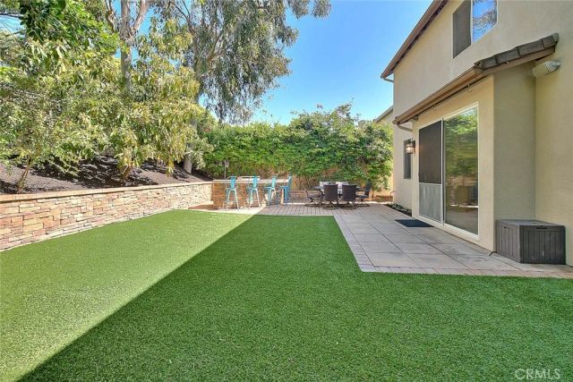 32 Hillsdale, Irvine, CA 92602