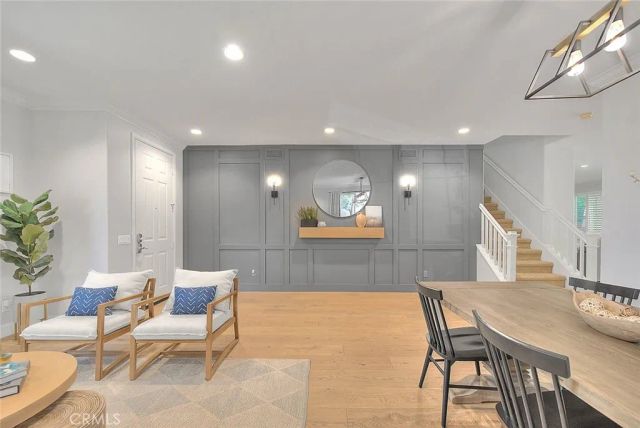 32 Hillsdale, Irvine, CA 92602