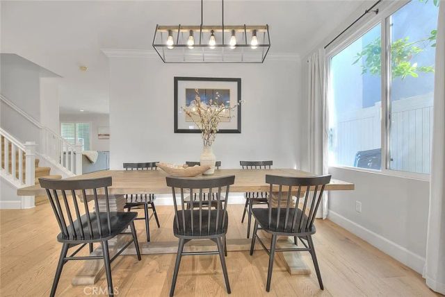 32 Hillsdale, Irvine, CA 92602