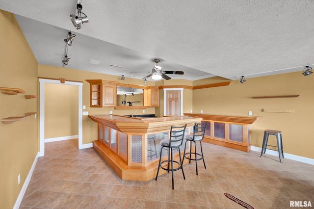 2008 SUSAN HOPE Drive, Pekin, IL 61554