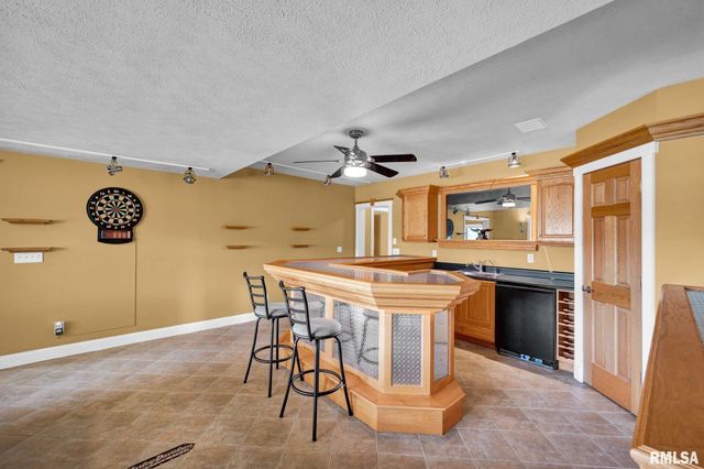 2008 SUSAN HOPE Drive, Pekin, IL 61554
