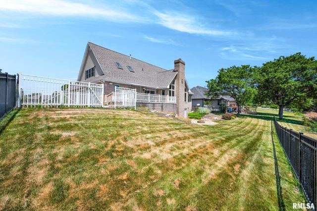 2008 SUSAN HOPE Drive, Pekin, IL 61554