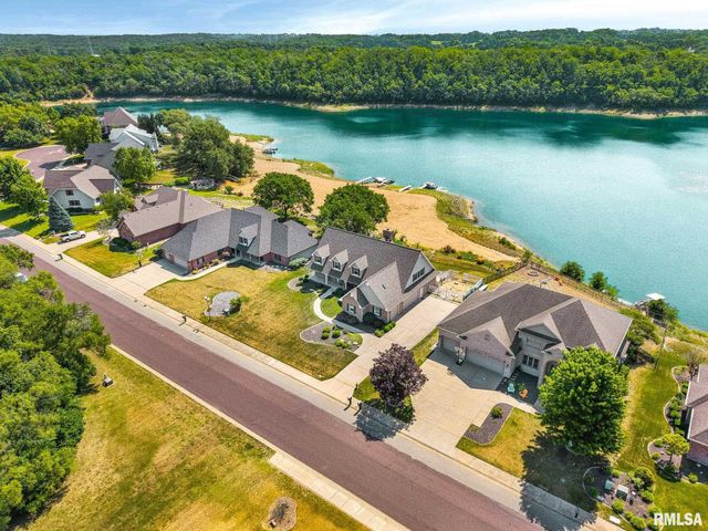 2008 SUSAN HOPE Drive, Pekin, IL 61554