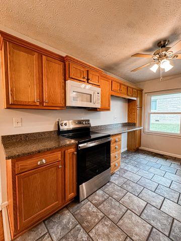 1037 Algonquin Trail, Frankfort, KY 40601