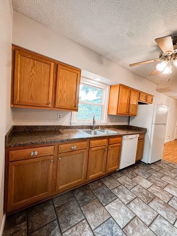 1037 Algonquin Trail, Frankfort, KY 40601