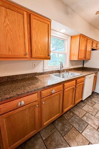 1037 Algonquin Trail, Frankfort, KY 40601