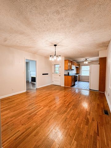 1037 Algonquin Trail, Frankfort, KY 40601