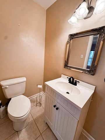 1037 Algonquin Trail, Frankfort, KY 40601
