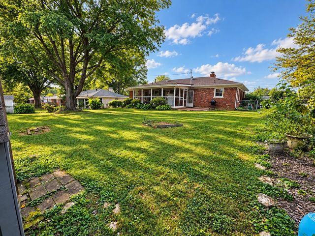 1037 Algonquin Trail, Frankfort, KY 40601