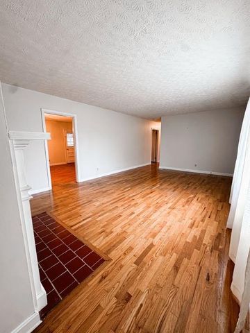1037 Algonquin Trail, Frankfort, KY 40601