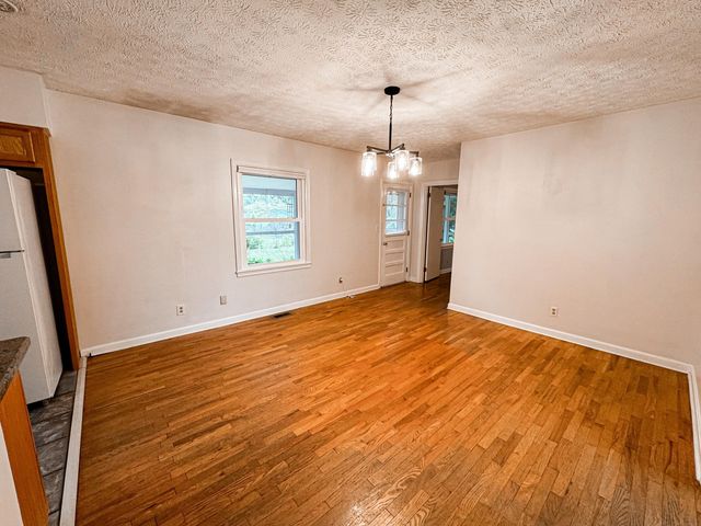 1037 Algonquin Trail, Frankfort, KY 40601