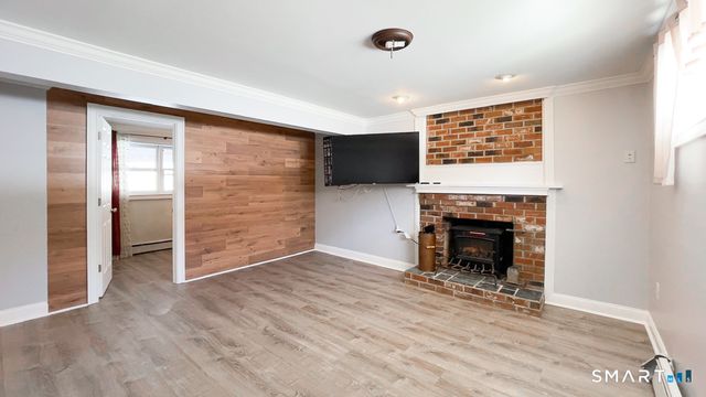 205 West Road, Beacon Falls, CT 06403