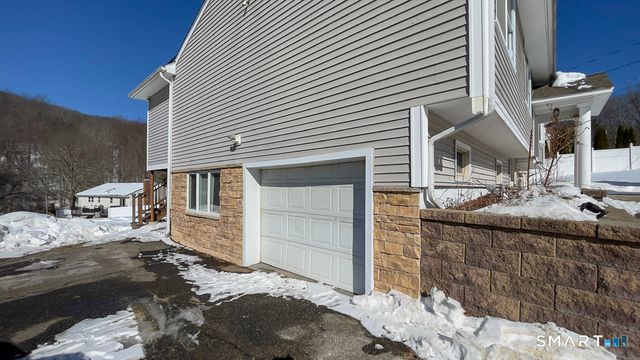 205 West Road, Beacon Falls, CT 06403