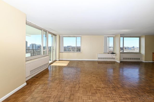 2401 Ingleside Avenue, Cincinnati, OH 45206