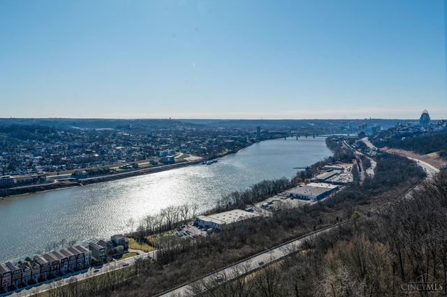 2401 Ingleside Avenue, Cincinnati, OH 45206