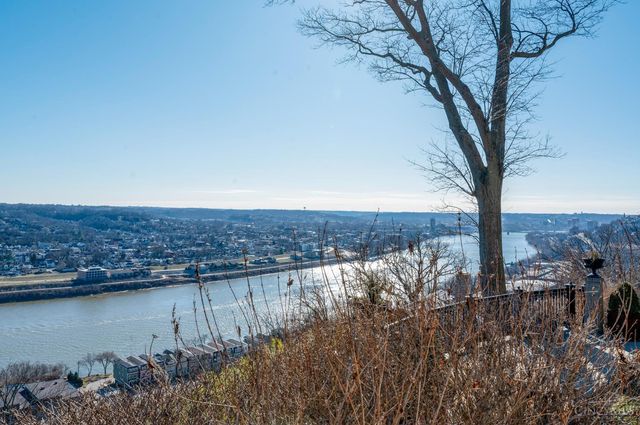 2401 Ingleside Avenue, Cincinnati, OH 45206