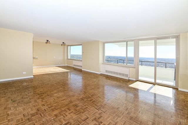 2401 Ingleside Avenue, Cincinnati, OH 45206