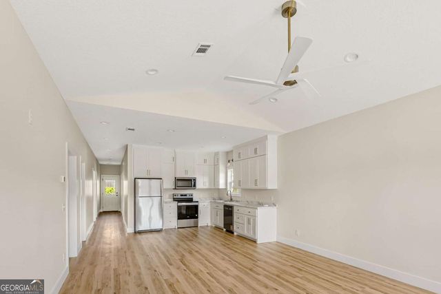 260 Central Street, Baxley, GA 31513