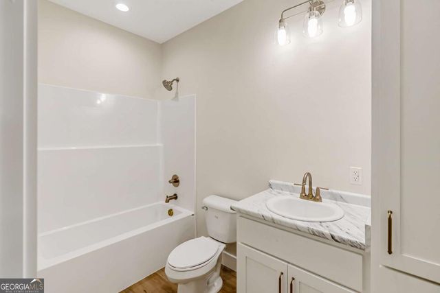 260 Central Street, Baxley, GA 31513