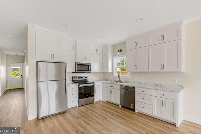 260 Central Street, Baxley, GA 31513