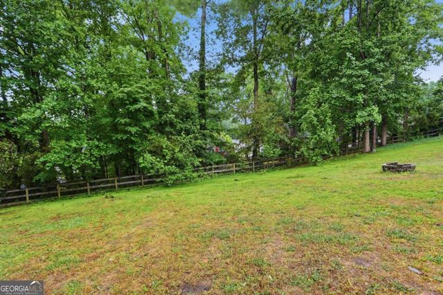 9675 Bark Chip Way, Douglasville, GA 30135