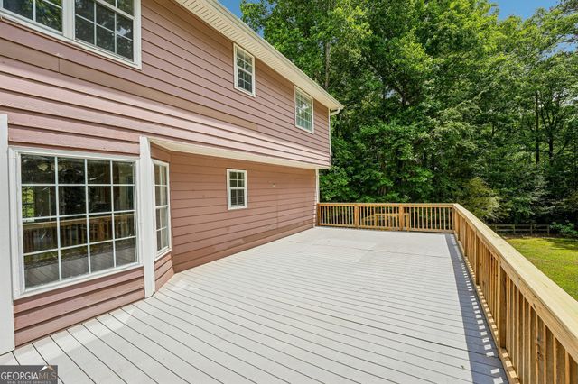 9675 Bark Chip Way, Douglasville, GA 30135